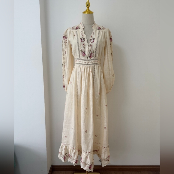 Zimmermann Dresses & Skirts - ZIMMERMANN Patience Plunge Midi Dress